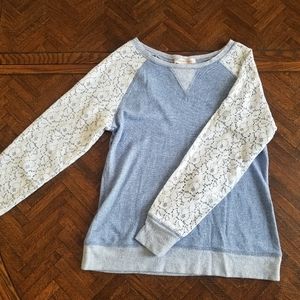 Philosophy sweatshirt, size L, lace sleeves